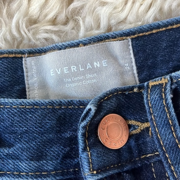 Everlane The Denim Short in Vintage Indigo - Picture 4 of 5